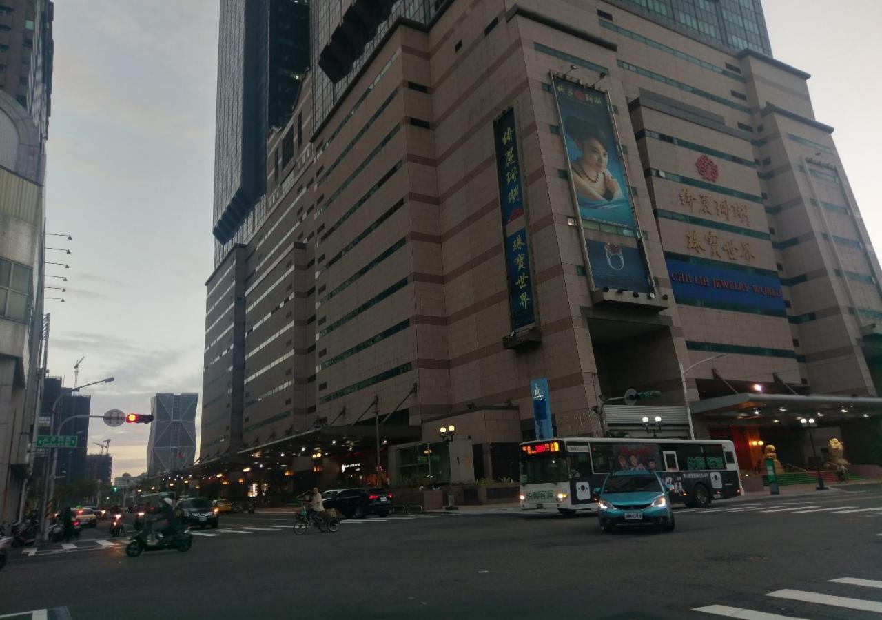 85 Cape Inn Kaohsiung Exterior foto